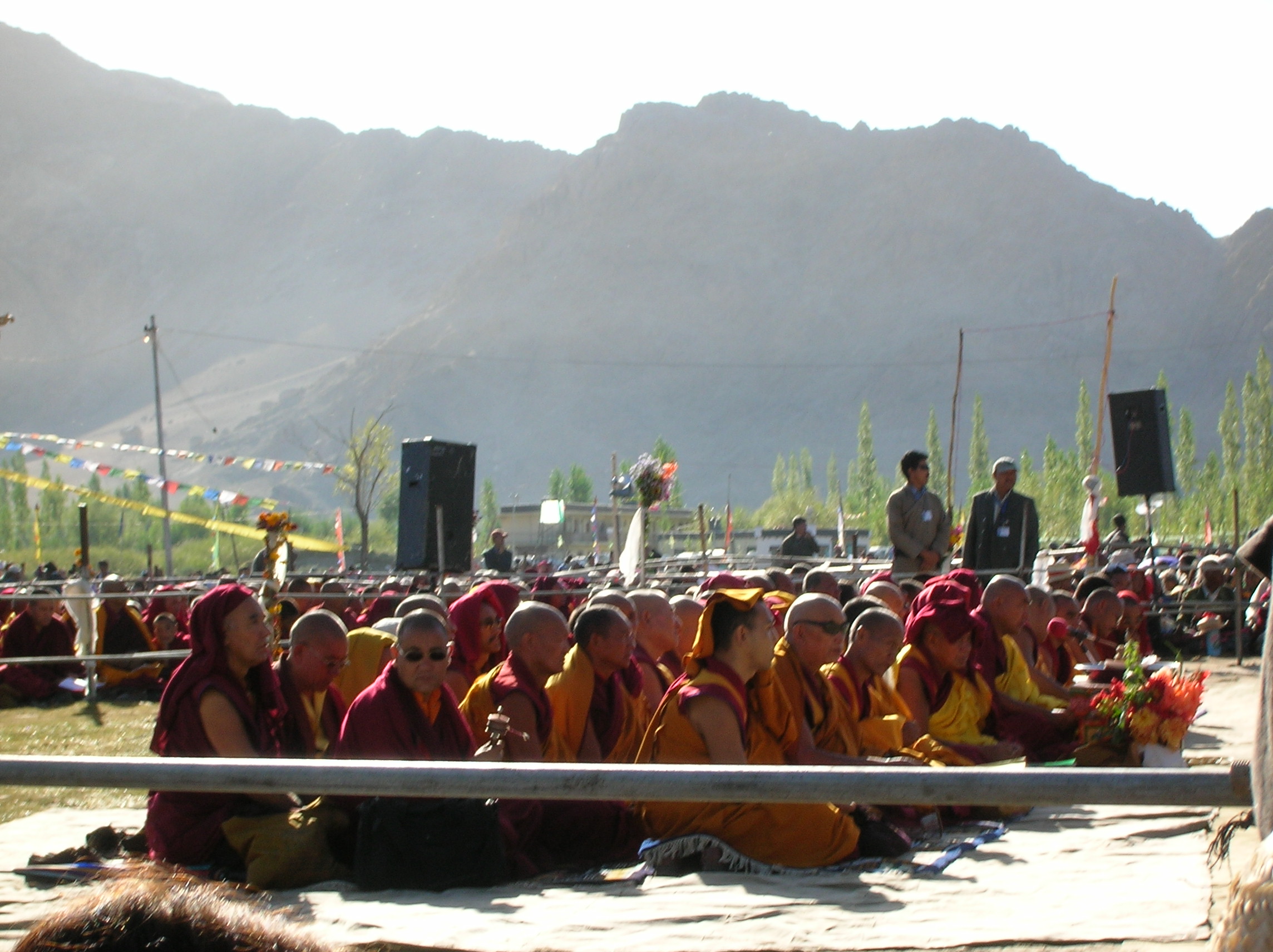 “Dupon Samten Rinpoche and the elite chanting group”